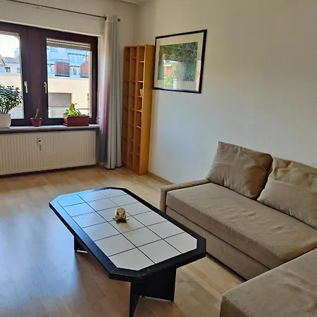 3 Min Walk To Bahnhof -peaceful With Balcony Mannheim